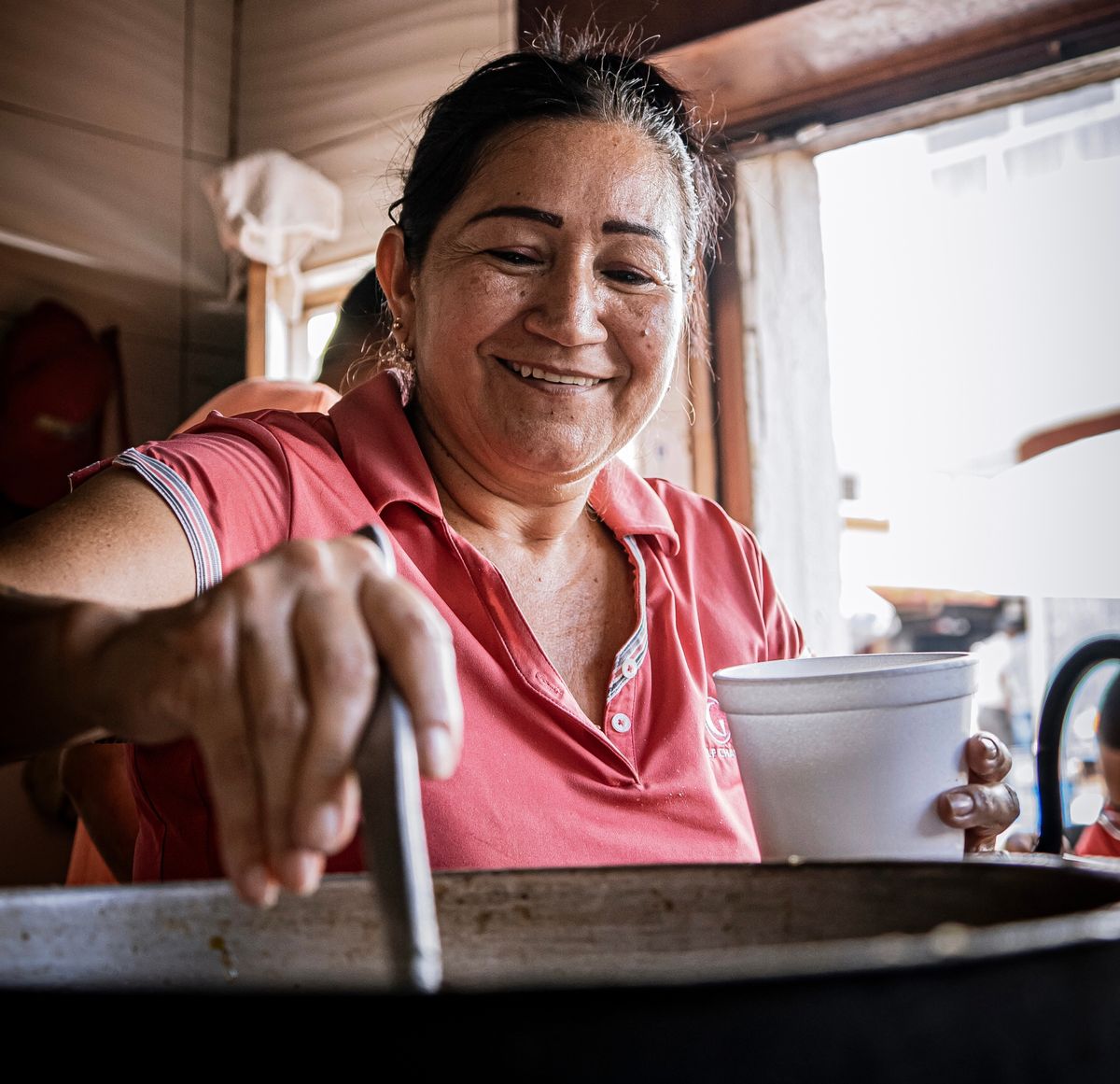 Las Cuchas Tienen Sazón: La Respuesta que Cambia el Sabor de la Narrativa en Colombia